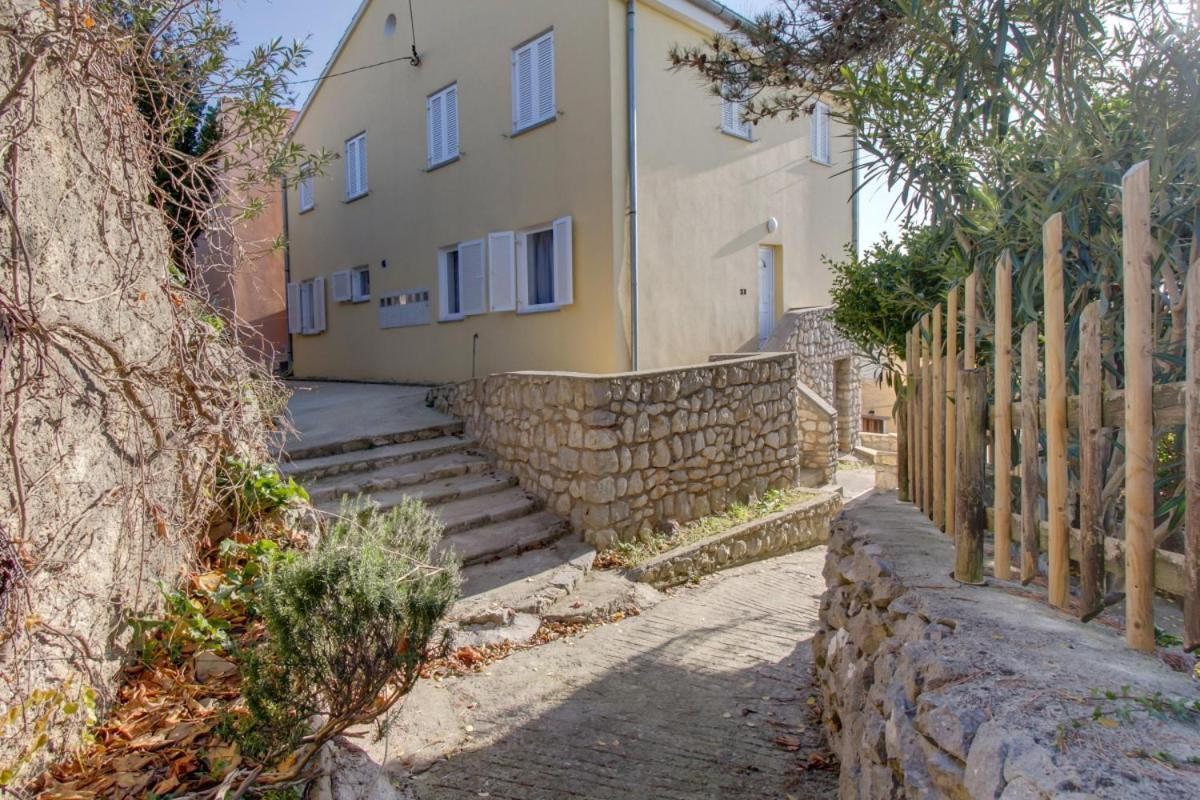 Apartment Mikic Cunski ภายนอก รูปภาพ