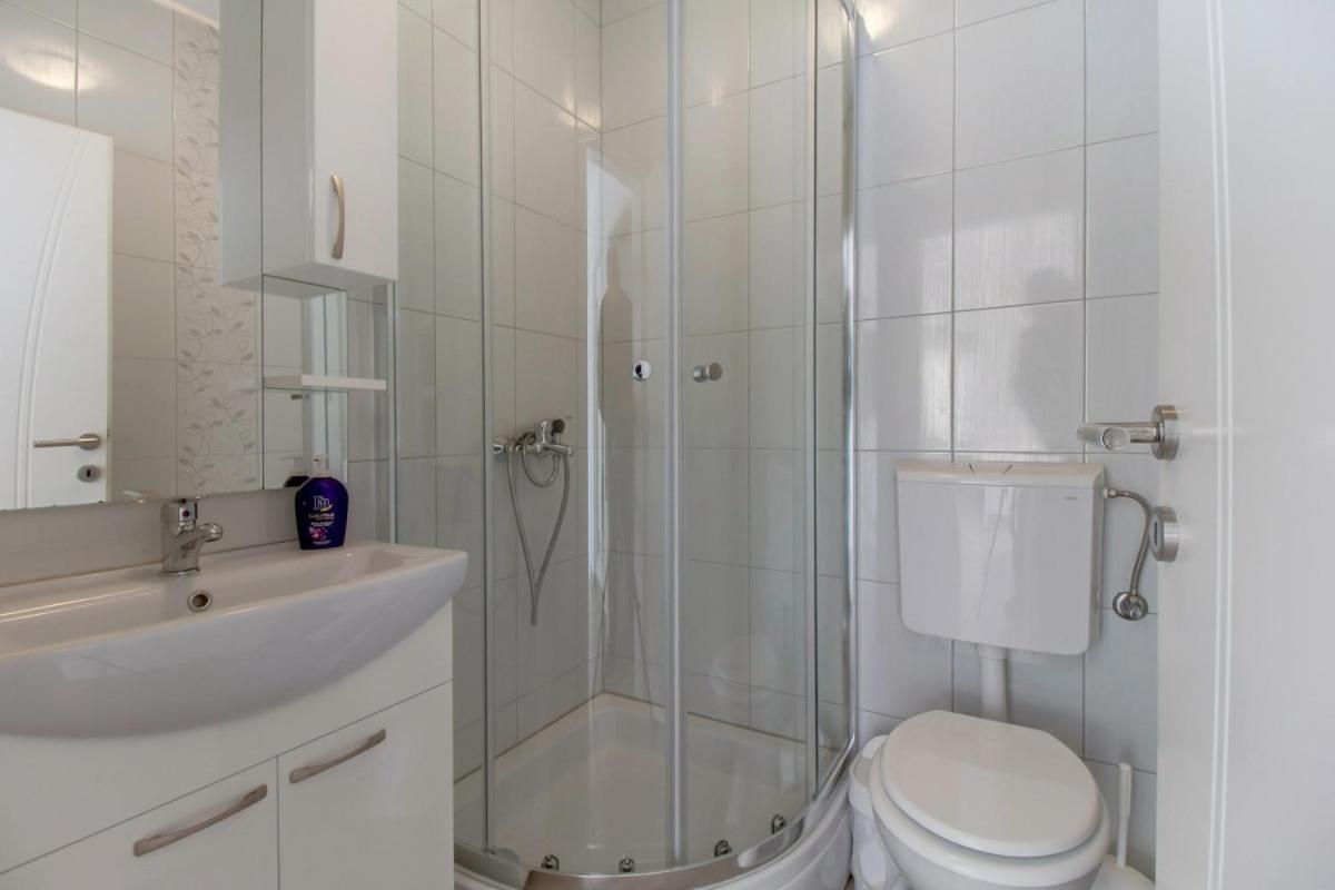 Apartment Mikic Cunski ภายนอก รูปภาพ